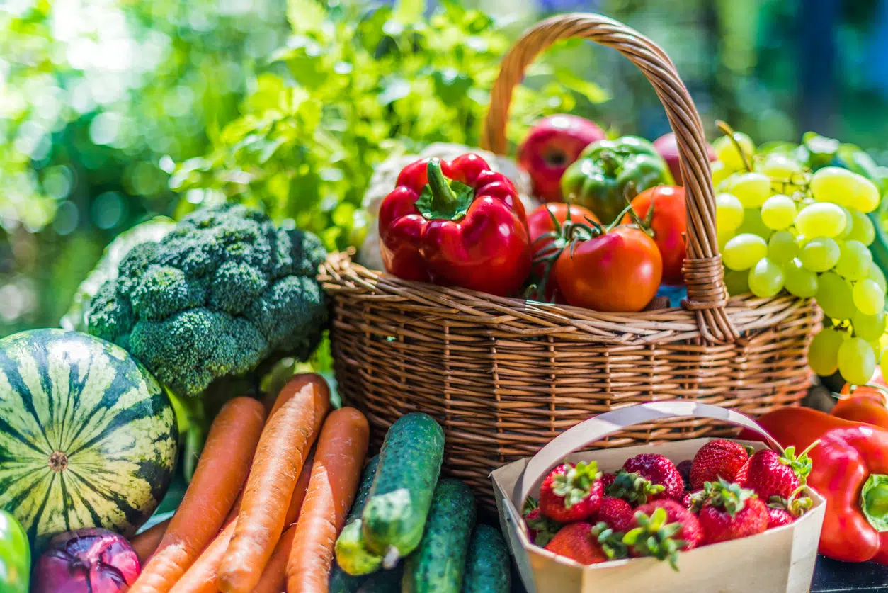 Fruits and vegetables will protect your teeth