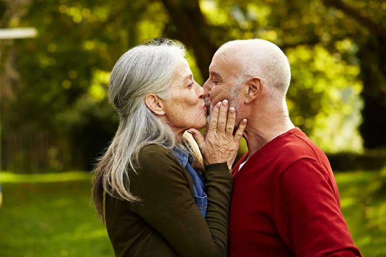 How to Get a Guy to Kiss You