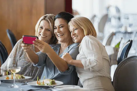 friends at lunch