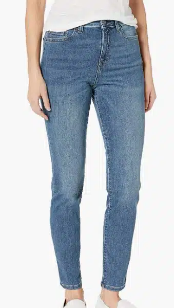 Amazon Essentials Women's High-Rise Skinny Jean
