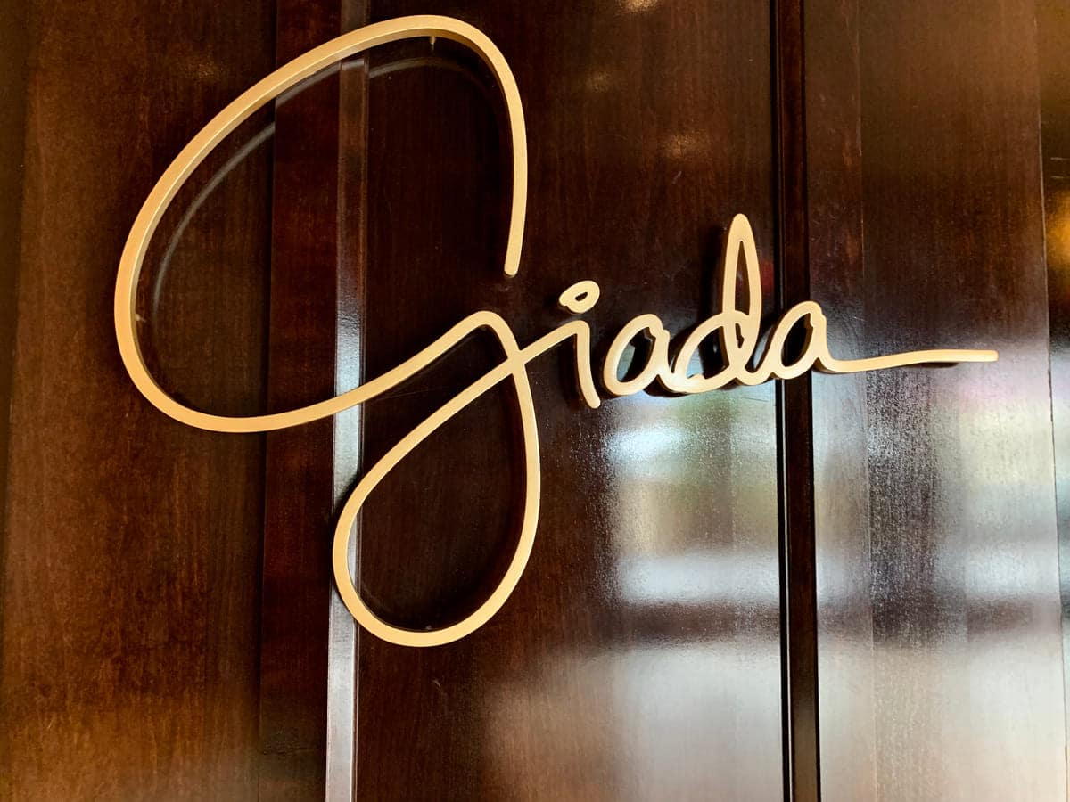 giada de laurentiis sign for her restaurant