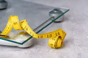 Scale and measuring tape