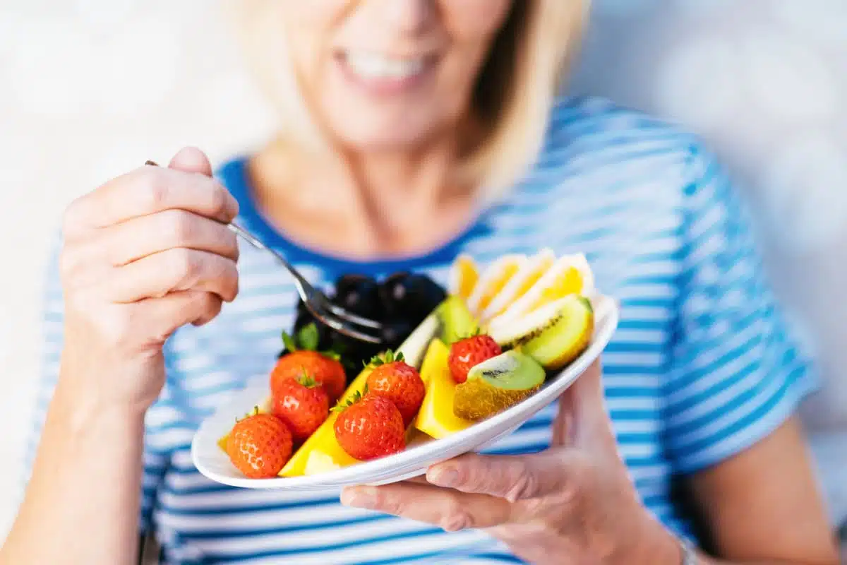 healthy eating or eating a fruit plate