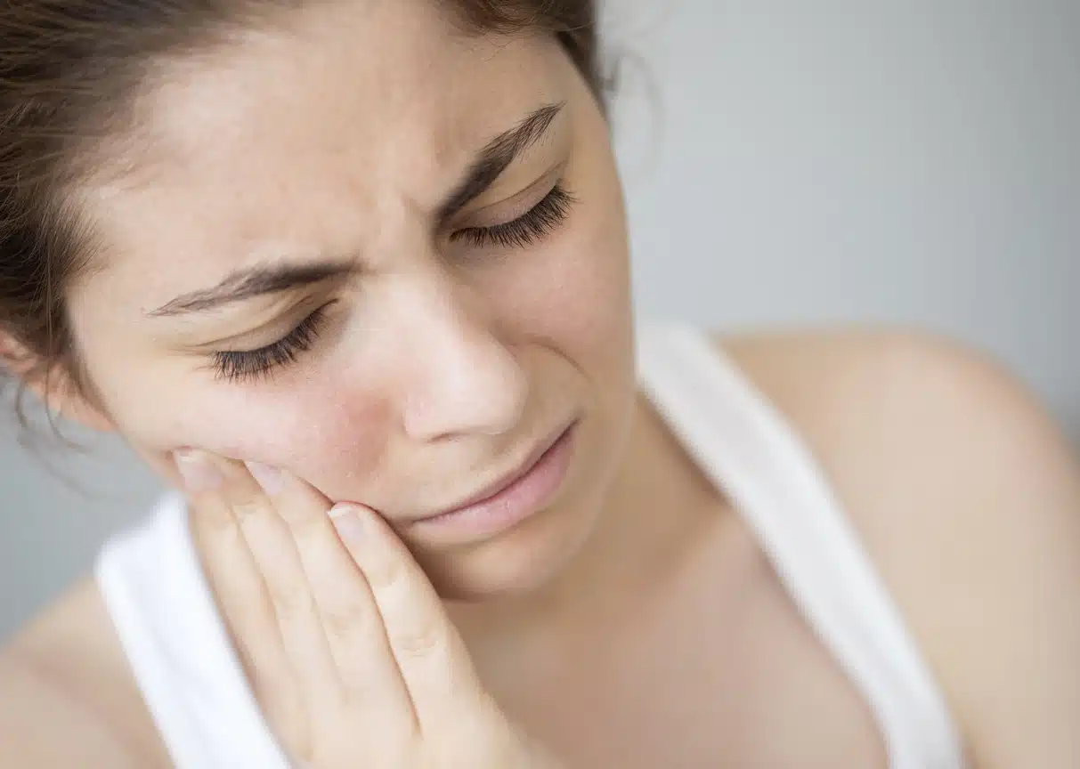 toothache, mouth pain