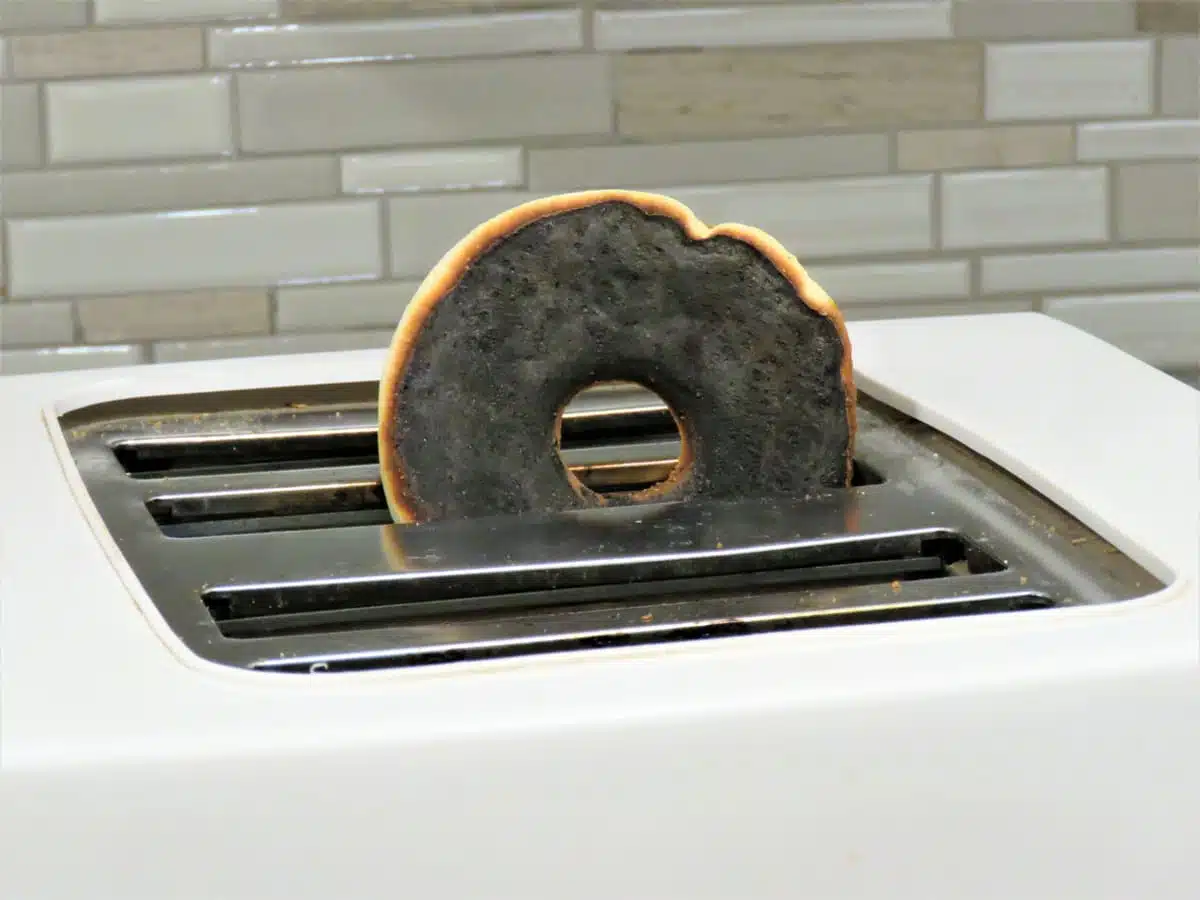 Burnt bagel