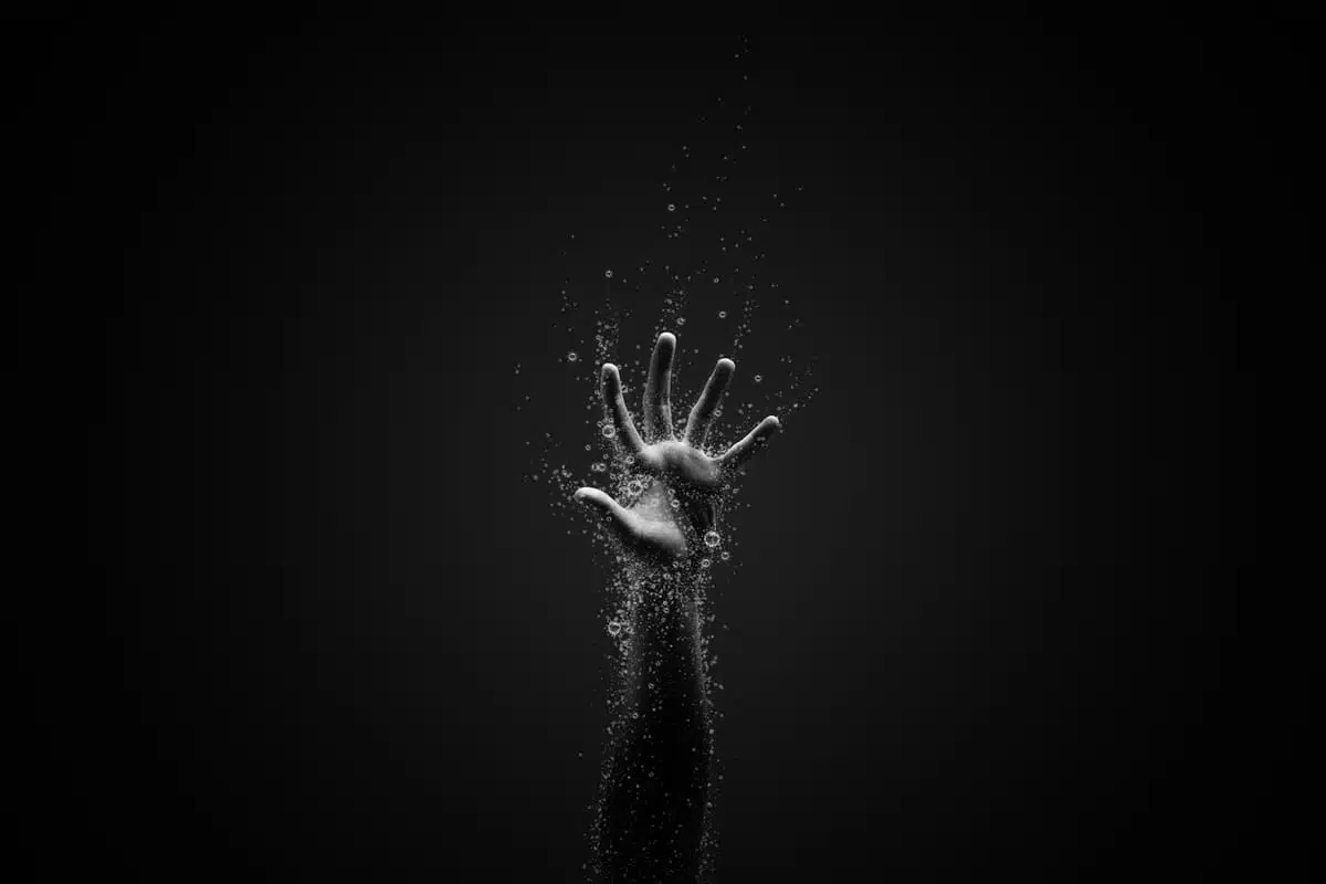Drowning person, fear, uncertainty