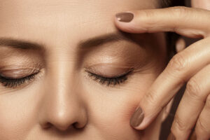 Eye makeup, eye wrinkles, makeup for mature skin