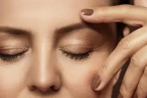 Eye makeup, eye wrinkles, makeup for mature skin