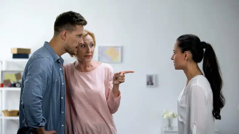 Mom siding with son in relationship fight