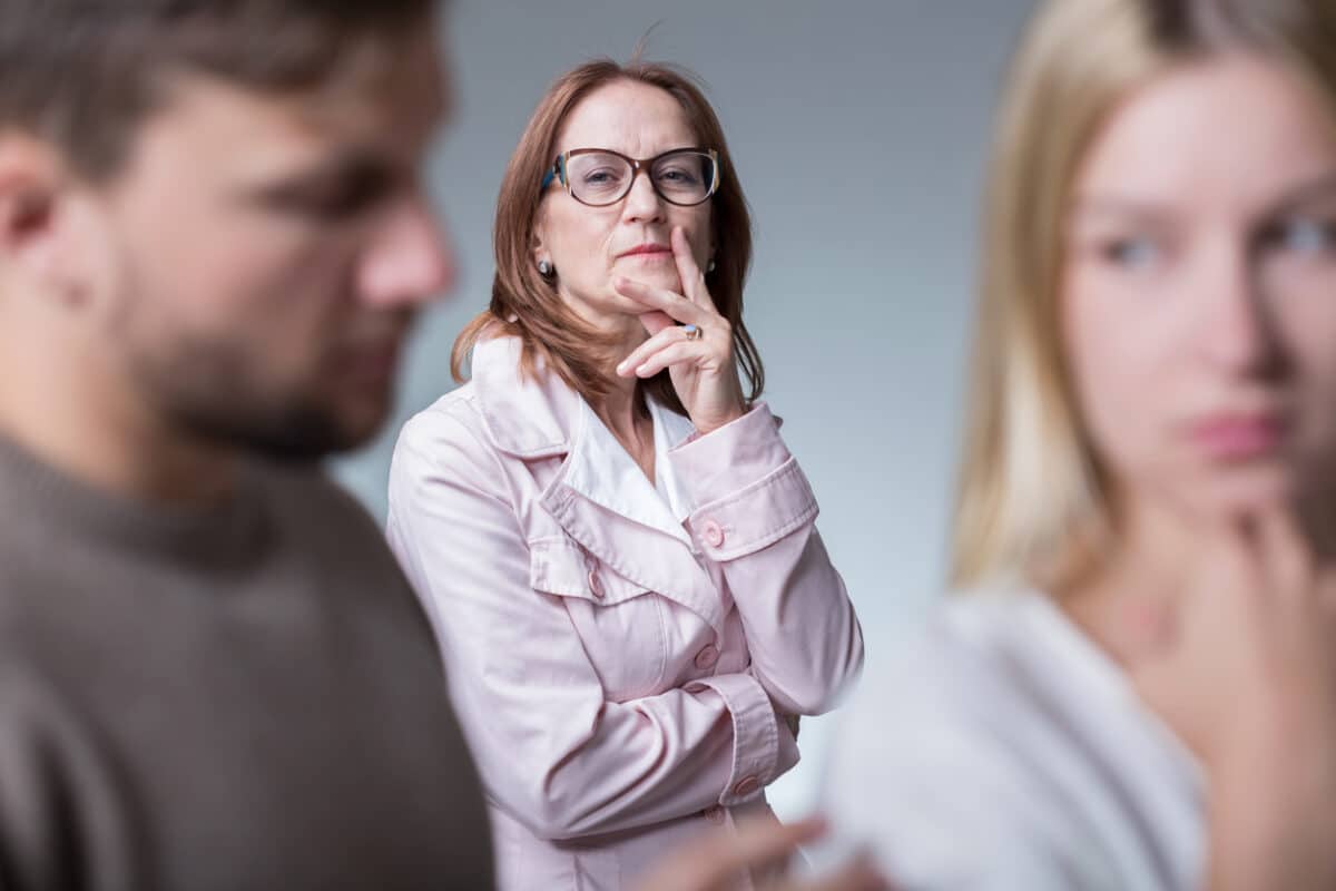 Problems in marriage relationships because of envy mother-in-law