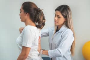 Chiropractor and posture adjustment