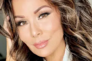 Tiffany Hendra for Bolster Beauty