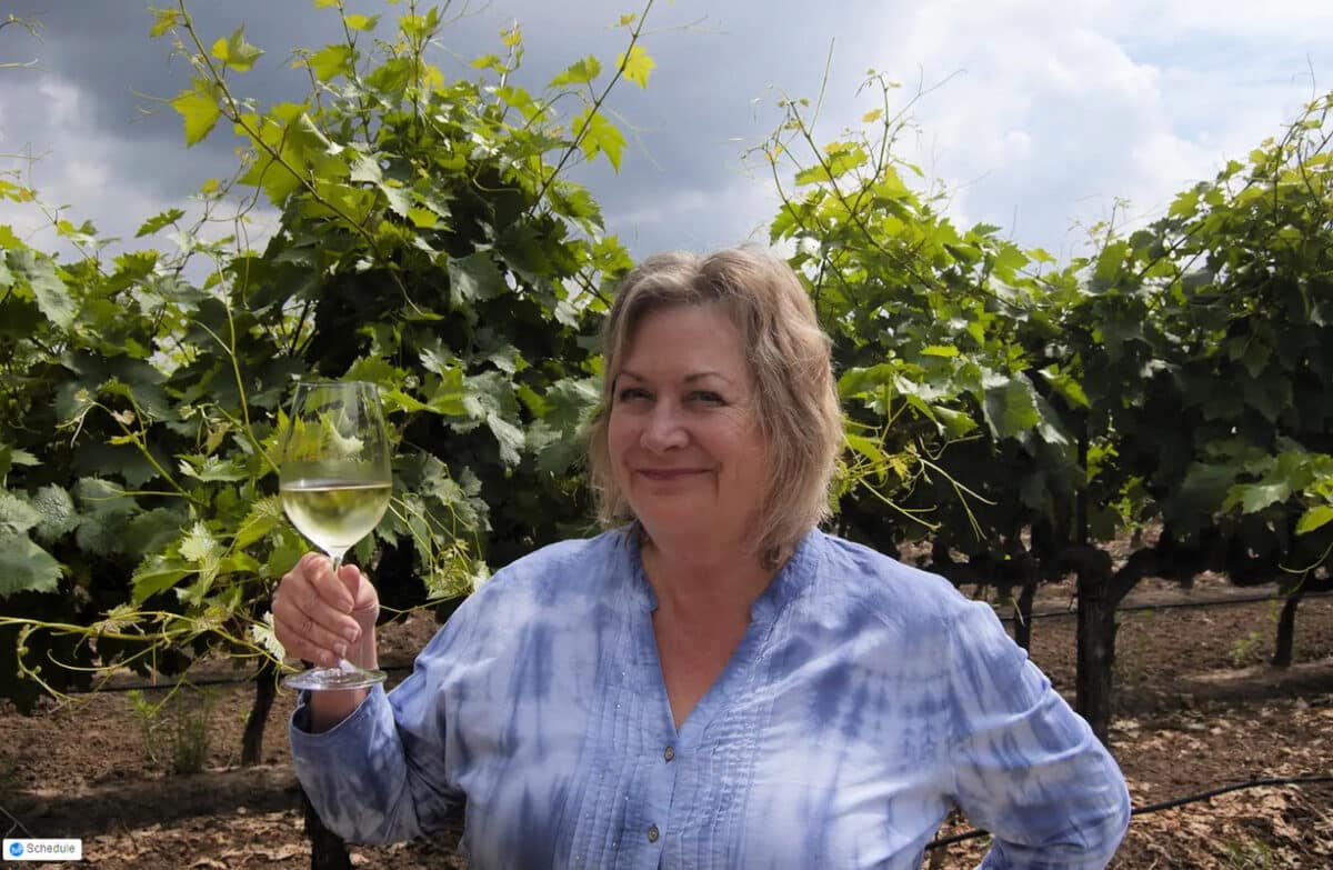 Sue Tipton Winemaker - Acquiesce Acampo California