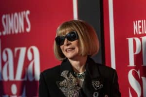 Anna Wintour, accessories, sunglasses, Lob hairstyle