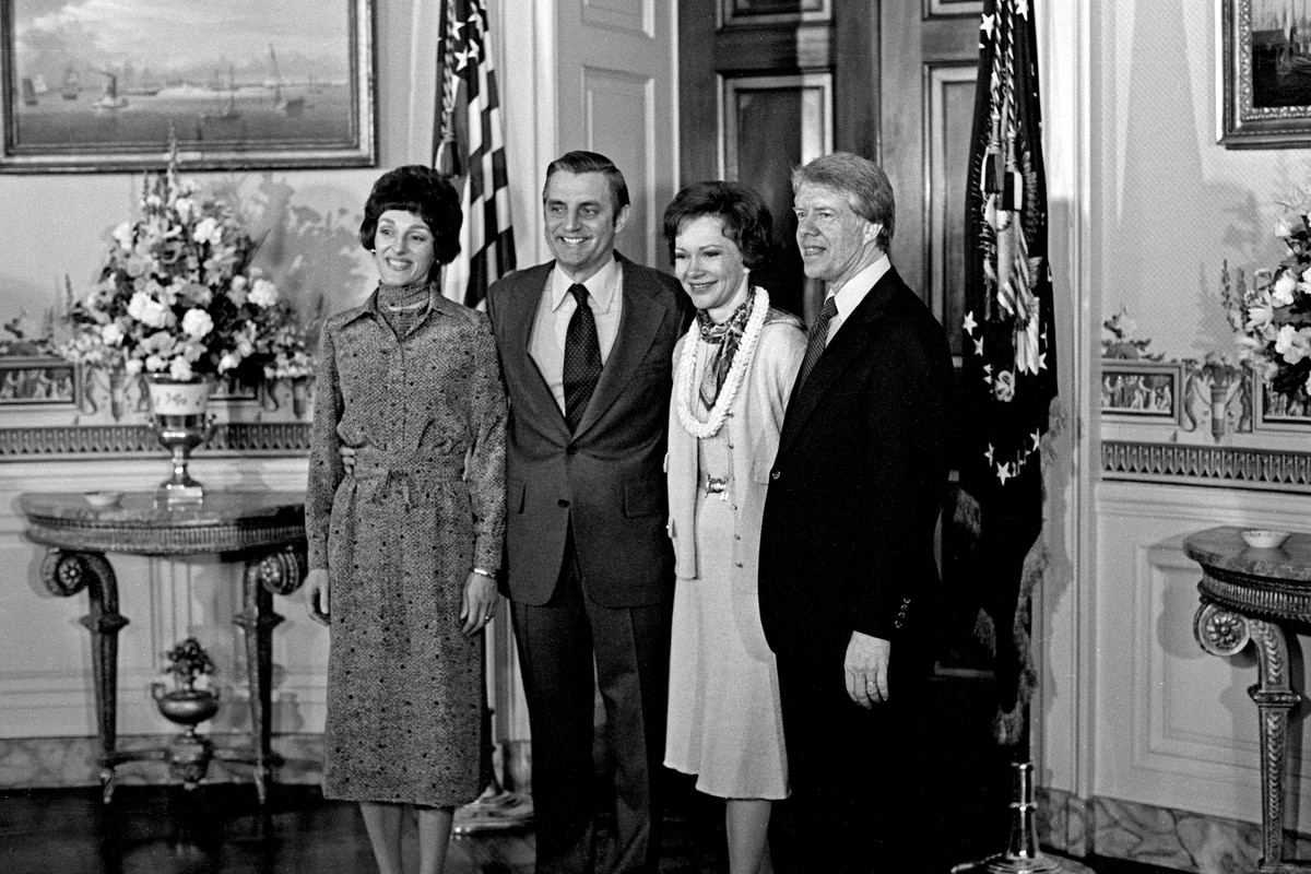 Joan Mondale, US VP Walter Mondale, first lady Rosalynn Carter and US President Jimmy Carter