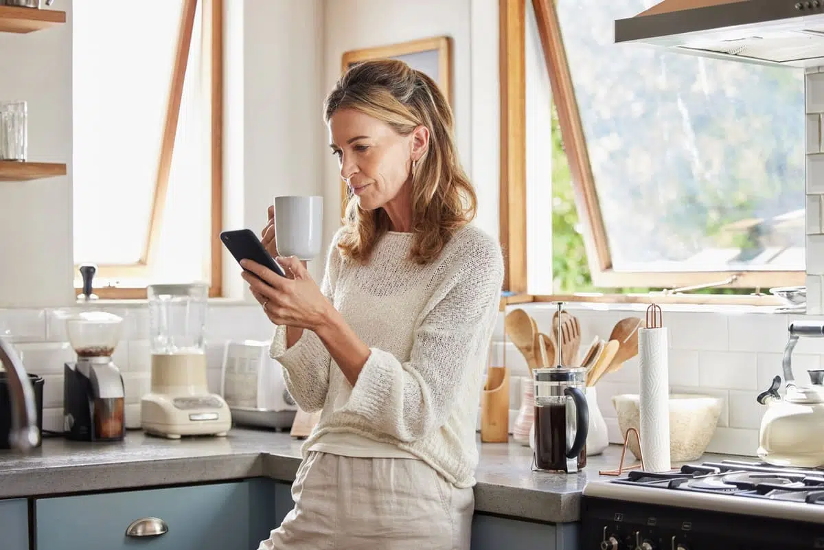 woman on the phone
