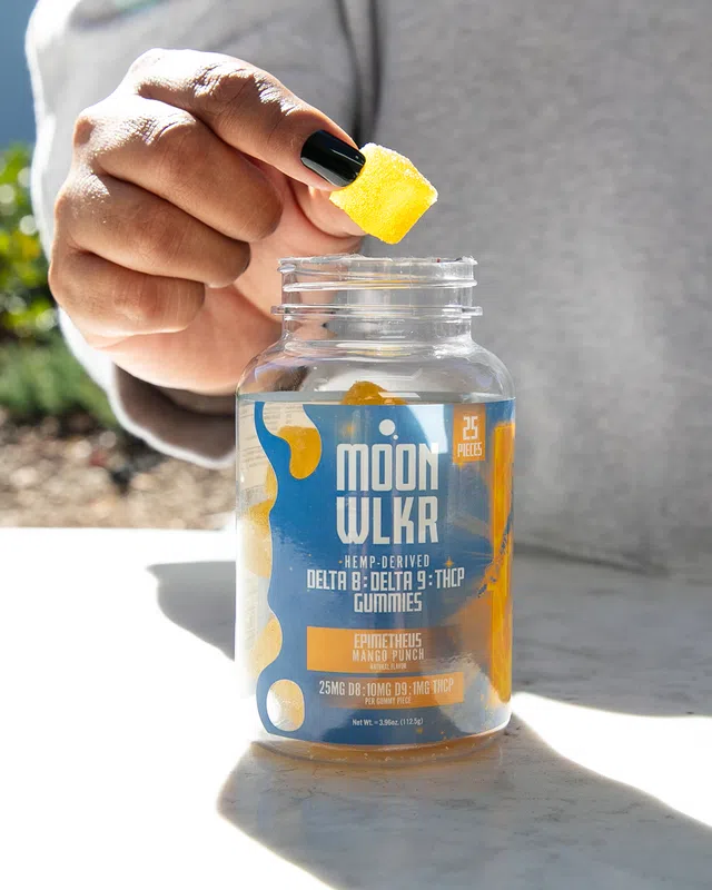 MoonWlkr THCP gummies