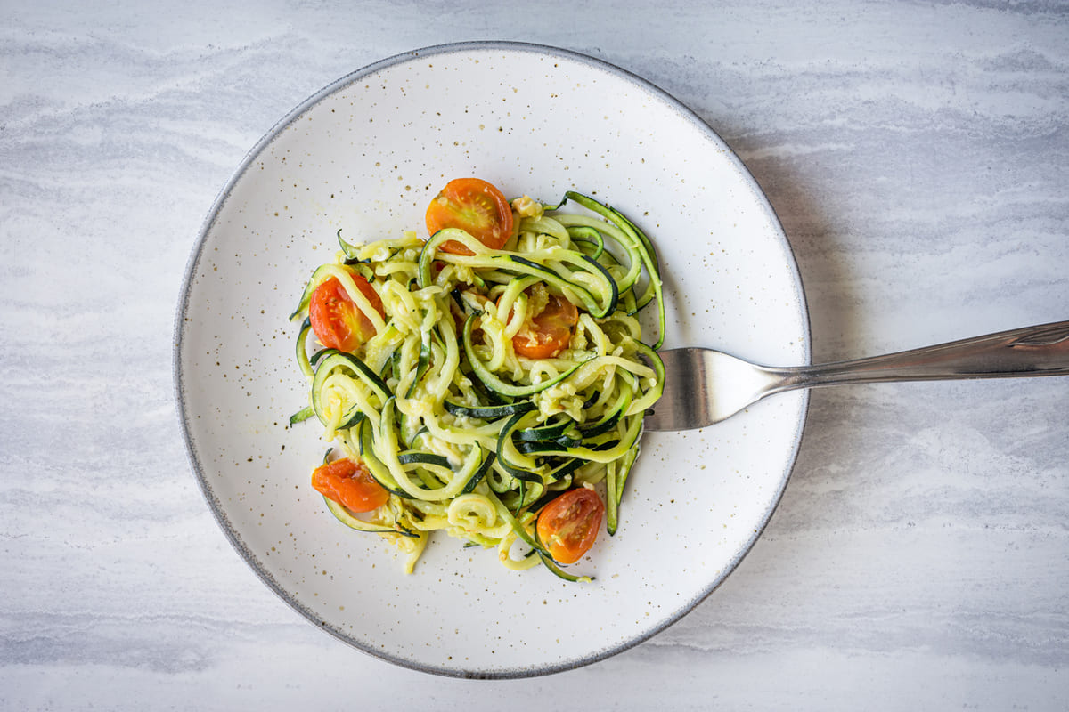 Zucchini Noodles with Pesto and Cherry Tomatoes