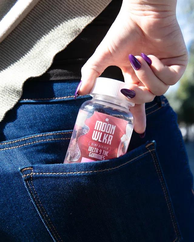 MoonWlkr in pocket