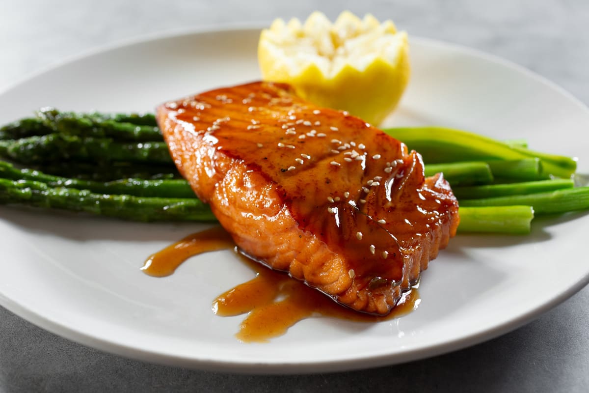 Grilled Salmon with Honey Glaze