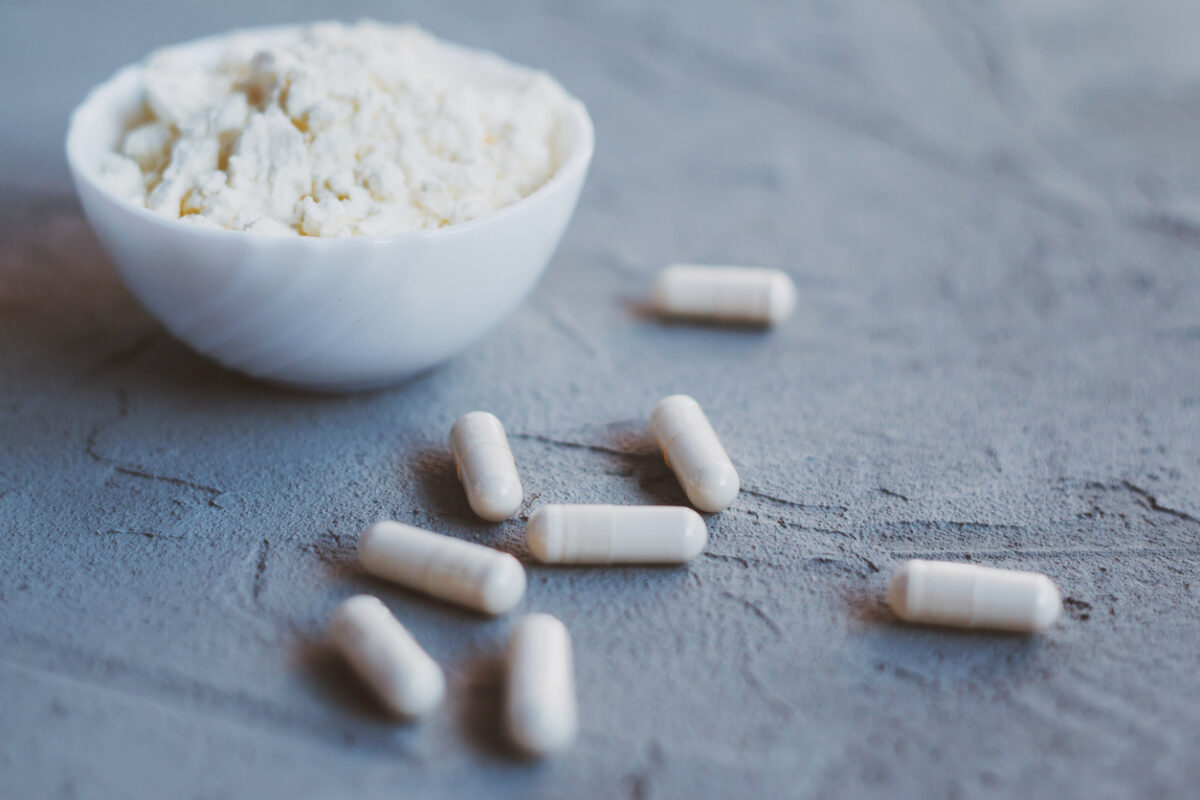 Collagen or colostrum in capsules and powder