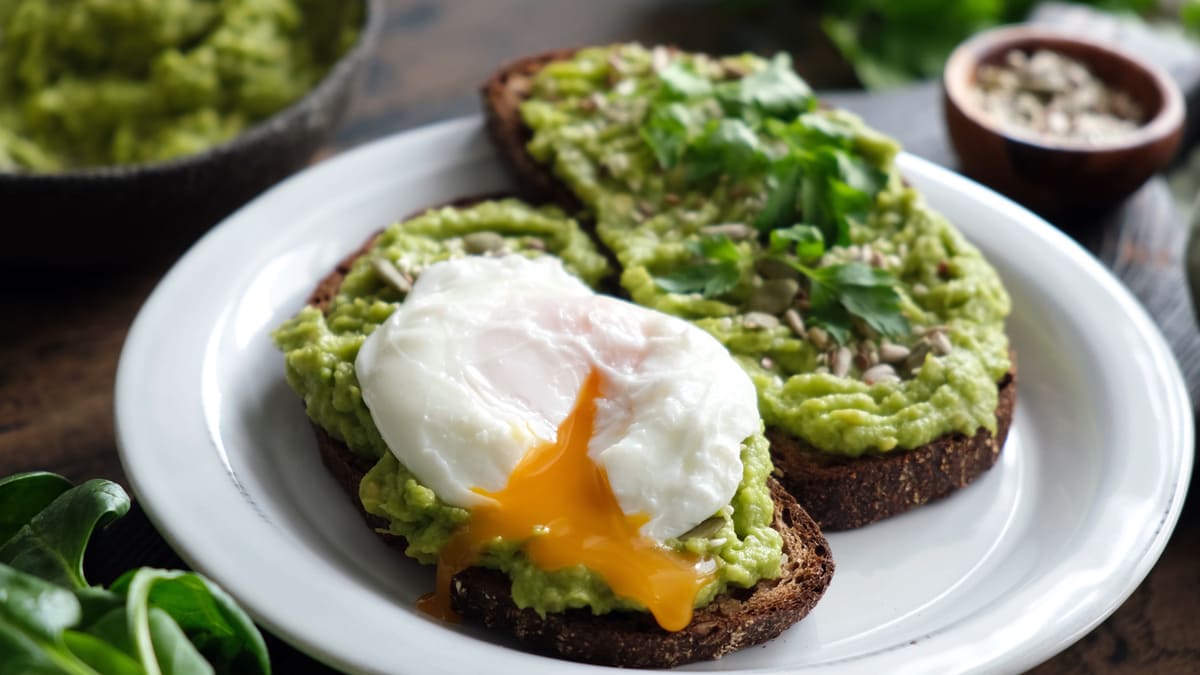 Avocado Toast with Poached Egg 2