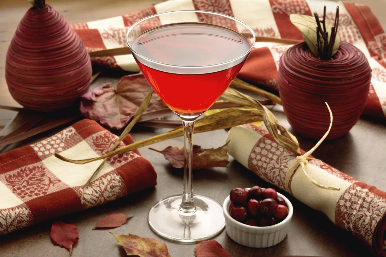 Thanksgiving cocktails and mocktails