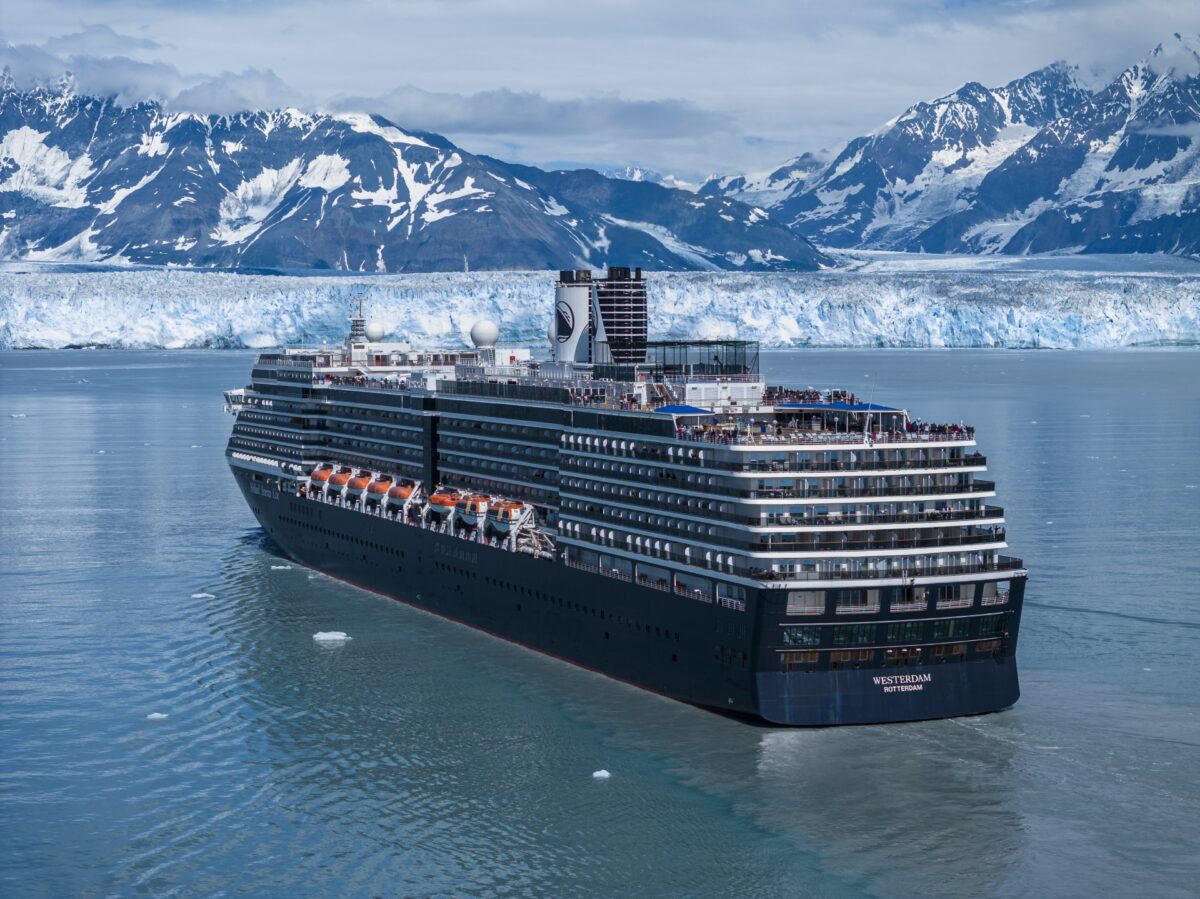 Holland America Cruises: AK Westerdam Yakutat Bay