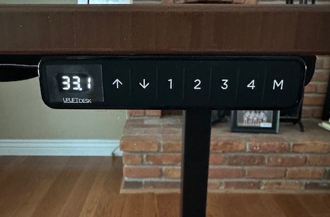 UPLIFT Desk raise and lower