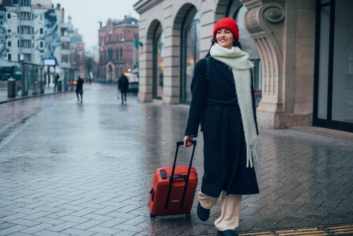 Wrap coat, winter weather, warm clothes