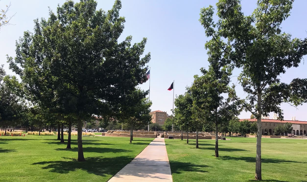 When Should You Start Visiting Colleges? A Realistic Timeline for Parents