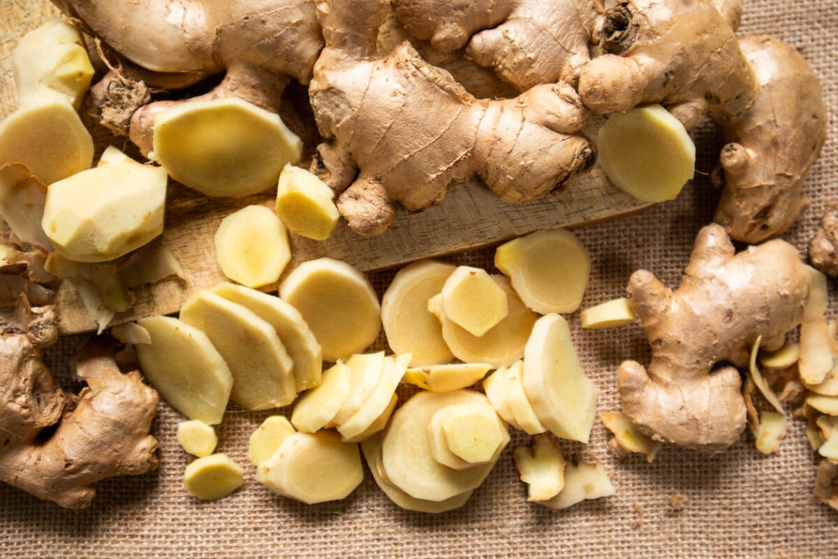 Using ginger to regrow hair